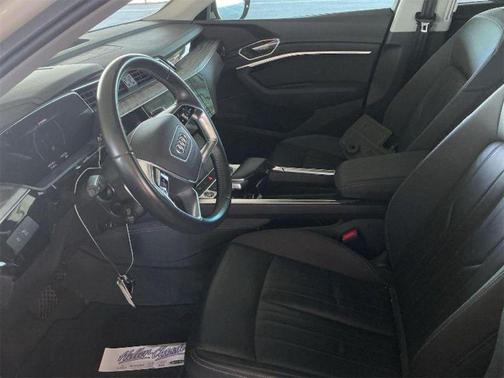 2021 Audi e-tron Premium