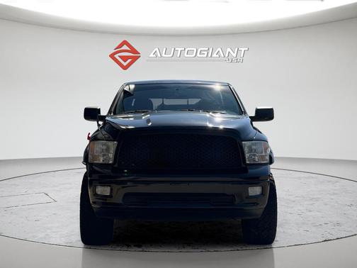 Brilliant Black Crystal Pearlcoat 2011 Dodge Ram 1500 SLT