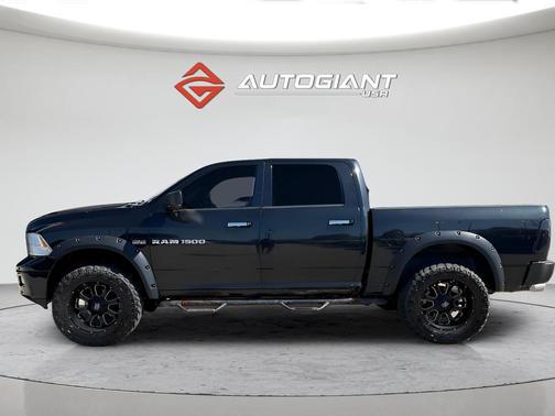 Brilliant Black Crystal Pearlcoat 2011 Dodge Ram 1500 SLT