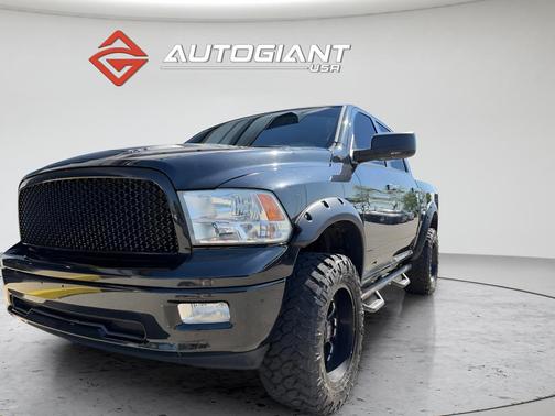 Brilliant Black Crystal Pearlcoat 2011 Dodge Ram 1500 SLT