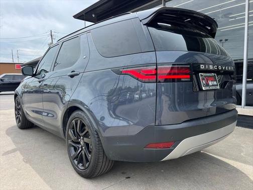2024 Land Rover Discovery P300 S