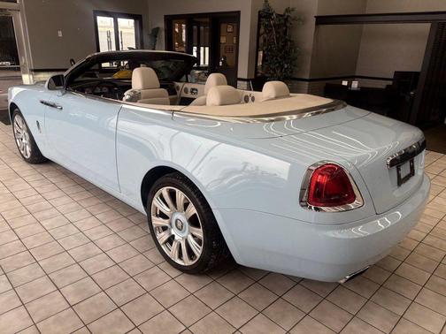 2016 Rolls-Royce Dawn 