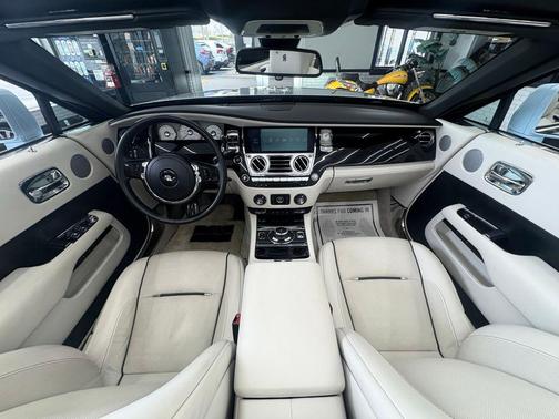 2016 Rolls-Royce Dawn 