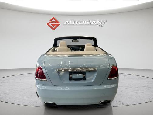 2016 Rolls-Royce Dawn 