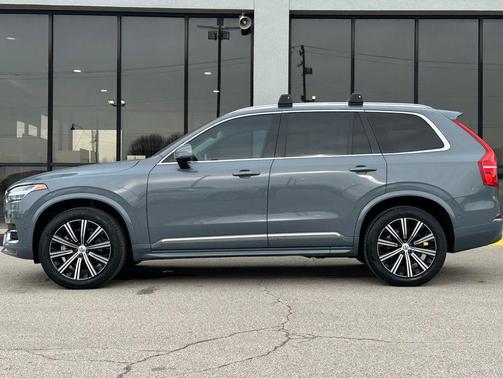 2023 Volvo XC90 B6 Plus 7-Seater