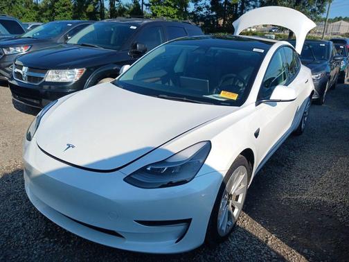 2022 Tesla Model 3 Standard Range
