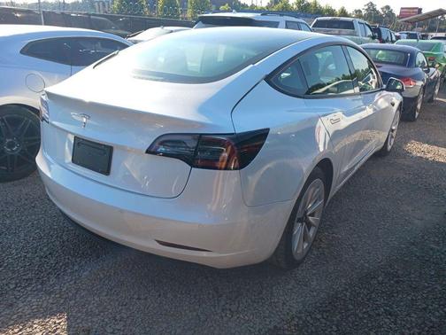 2022 Tesla Model 3 Standard Range
