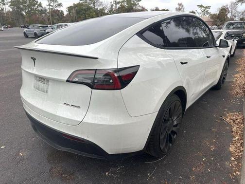 2022 Tesla Model Y Performance Dual Motor All-Wheel Drive