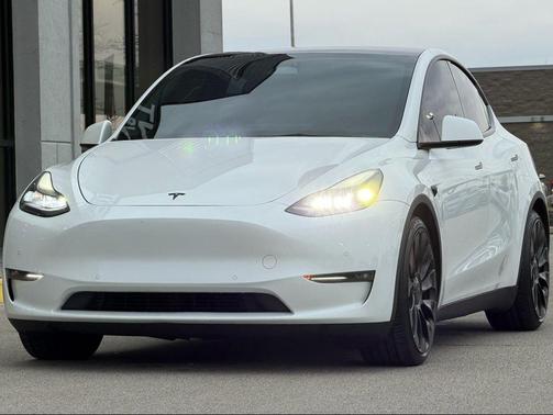 2022 Tesla Model Y Performance Dual Motor All-Wheel Drive