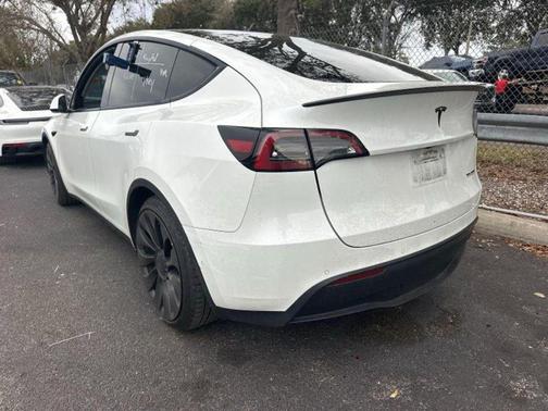 2022 Tesla Model Y Performance Dual Motor All-Wheel Drive