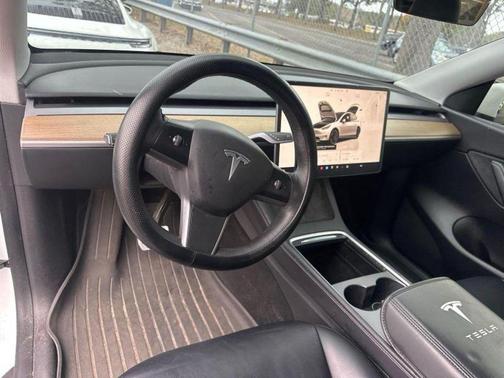 2022 Tesla Model Y Performance Dual Motor All-Wheel Drive