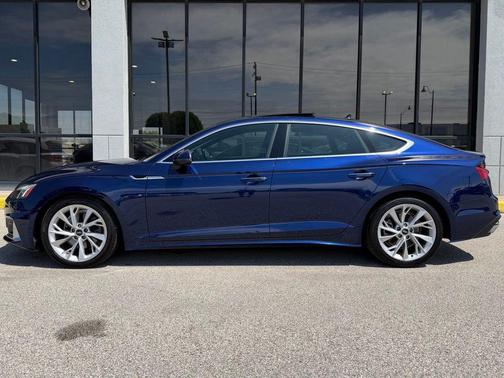 Navarra Blue Metallic 2021 Audi A5 Sportback Premium Plus