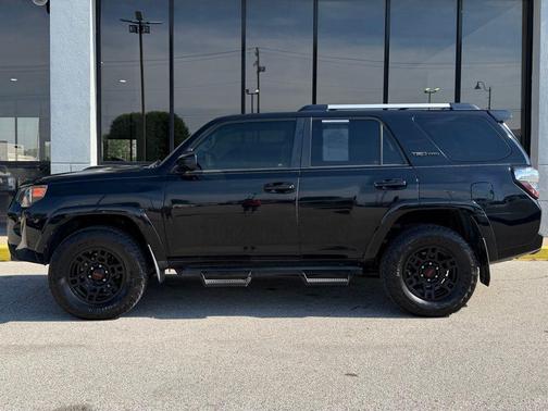 Midnight Black Metallic 2018 Toyota 4Runner TRD Pro