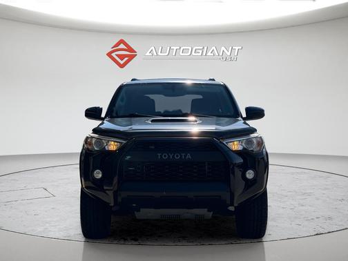 Midnight Black Metallic 2018 Toyota 4Runner TRD Pro