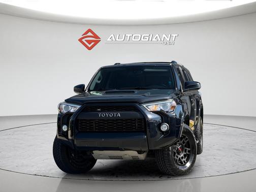 Midnight Black Metallic 2018 Toyota 4Runner TRD Pro