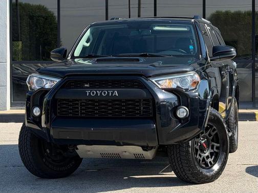 Midnight Black Metallic 2018 Toyota 4Runner TRD Pro
