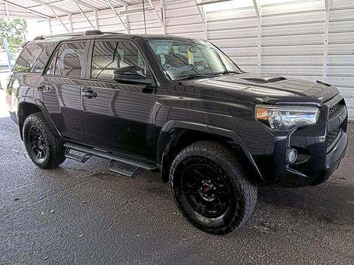 Midnight Black Metallic 2018 Toyota 4Runner TRD Pro