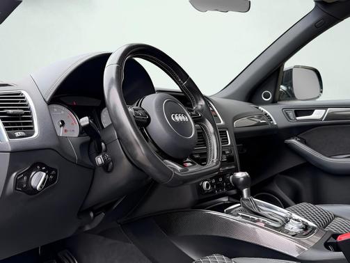 Brilliant Black 2016 Audi SQ5 3.0T Premium Plus