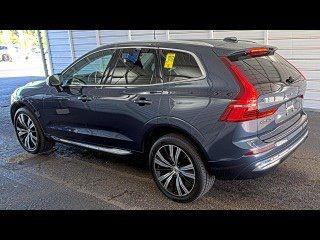 2022 Volvo XC60 B5 Inscription