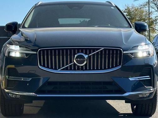 2022 Volvo XC60 B5 Inscription