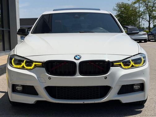 Alpine White 2017 BMW 330e iPerformance