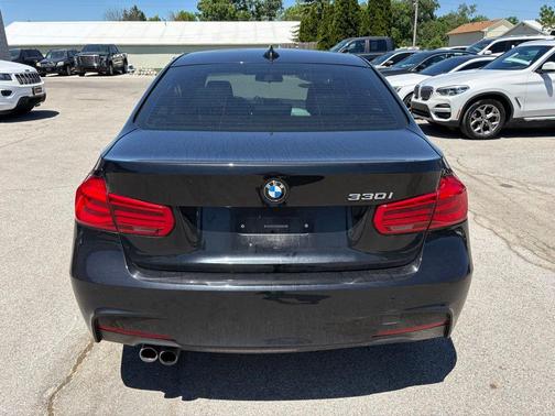 Black Sapphire Metallic 2017 BMW 330 330i