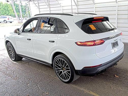 White 2021 Porsche Cayenne S