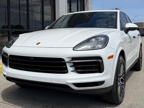 White 2021 Porsche Cayenne S