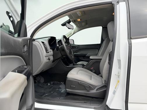 2016 GMC Canyon Base