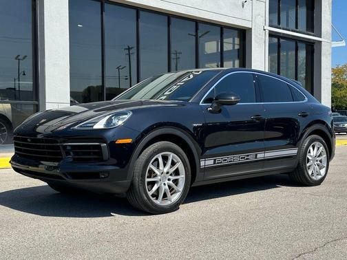 2022 Porsche Cayenne Base