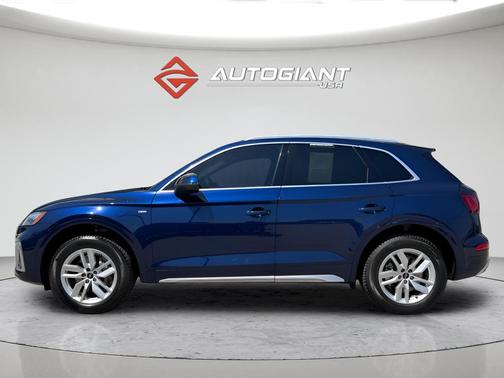 Navarra Blue Metallic 2022 Audi Q5 45 S line Premium