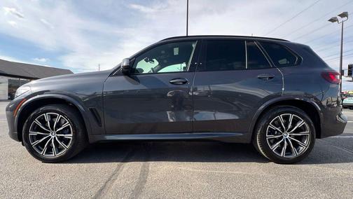 2021 BMW X5 M50i