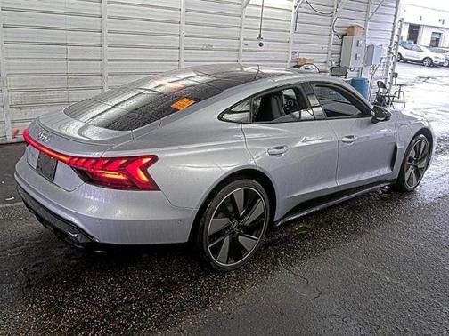 2022 Audi e-tron GT Prestige