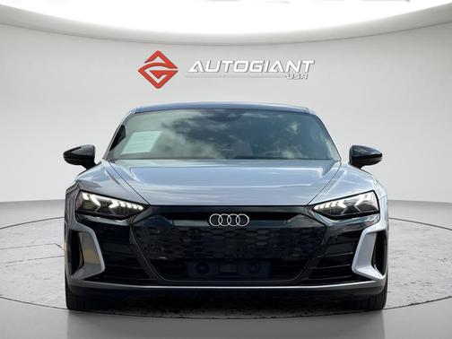 2022 Audi e-tron GT Prestige