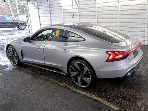 2022 Audi e-tron GT Prestige