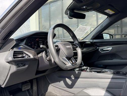 2022 Audi e-tron GT Prestige