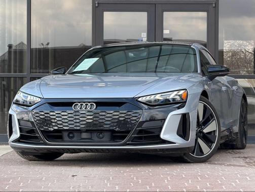 2022 Audi e-tron GT Prestige