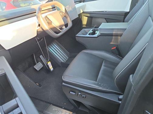 2024 Tesla Cybertruck Cyberbeast