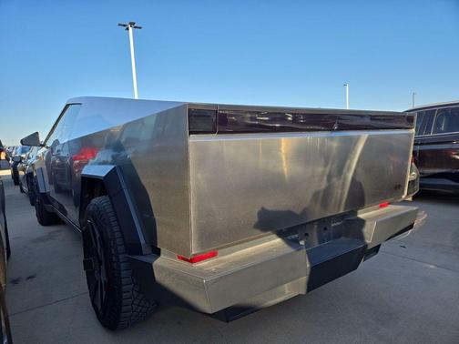 2024 Tesla Cybertruck Cyberbeast