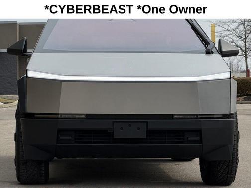 2024 Tesla Cybertruck Cyberbeast