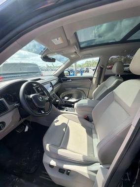 2020 Volkswagen Atlas 3.6L SE w/Technology