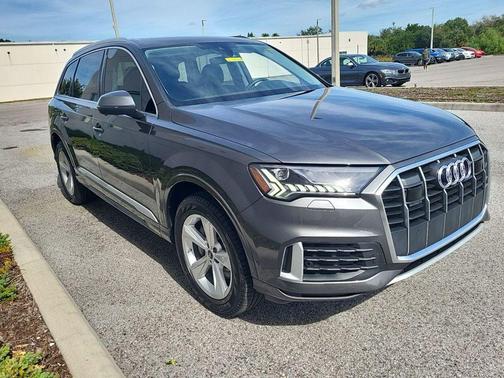 2024 Audi Q7 45 Premium Plus