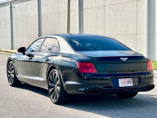 2022 Bentley Flying Spur W12