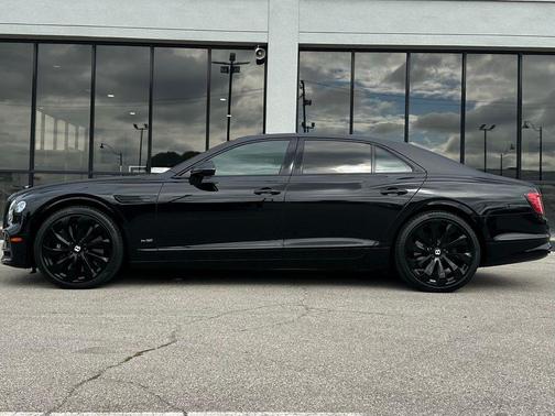 2022 Bentley Flying Spur W12