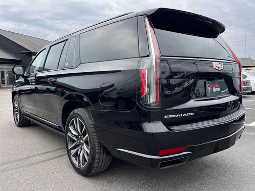 2021 Cadillac Escalade ESV Sport