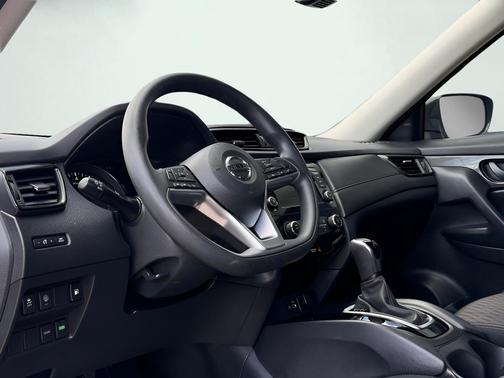 Gun Metallic 2019 Nissan Rogue S