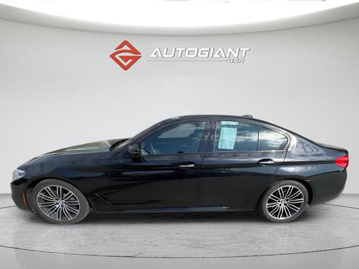 Black Sapphire Metallic 2017 BMW 540 xDrive