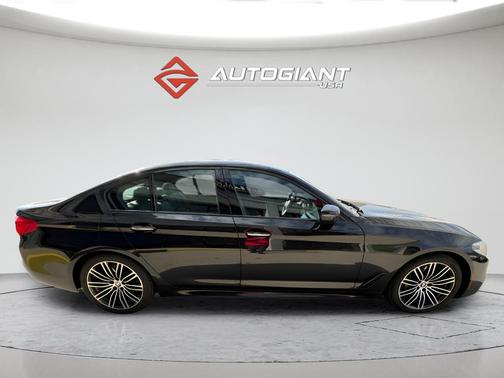 Black Sapphire Metallic 2017 BMW 540 xDrive