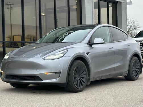 2024 Tesla Model Y Long Range Dual Motor All-Wheel Drive