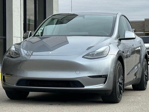2024 Tesla Model Y Long Range Dual Motor All-Wheel Drive